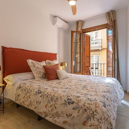 Bright Apartment With Patio And Balconies In The Center Màlaga Exteriér fotografie