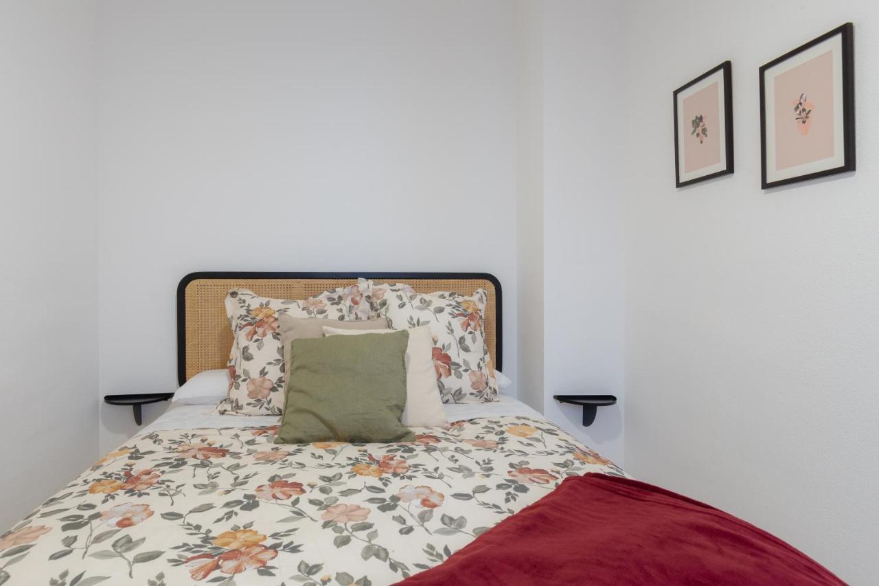 Bright Apartment With Patio And Balconies In The Center Màlaga Exteriér fotografie