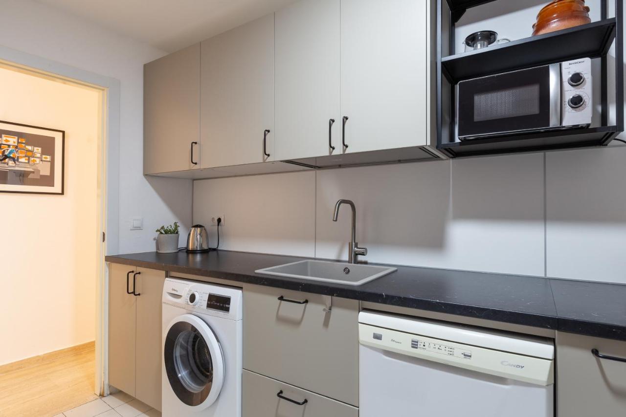 Bright Apartment With Patio And Balconies In The Center Màlaga Exteriér fotografie